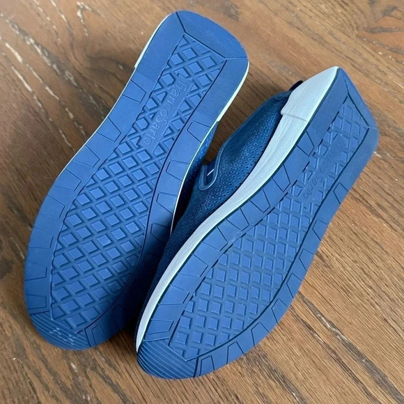 Franco Sarto Ida Slip On Suede Sneaker Women’s size 8 - Picture 11 of 11